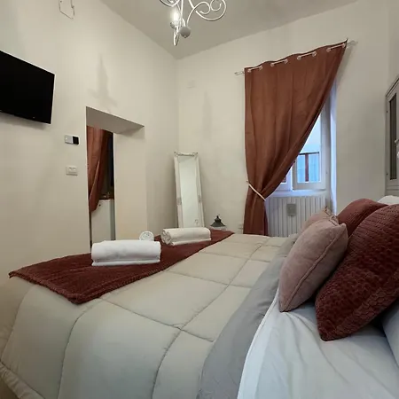 Palazzo Monterone 아파트 *